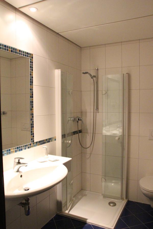 Hotel Alhartinger Hof Leonding Ruang foto
