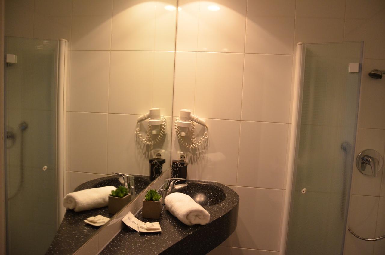 Hotel Alhartinger Hof Leonding Bagian luar foto