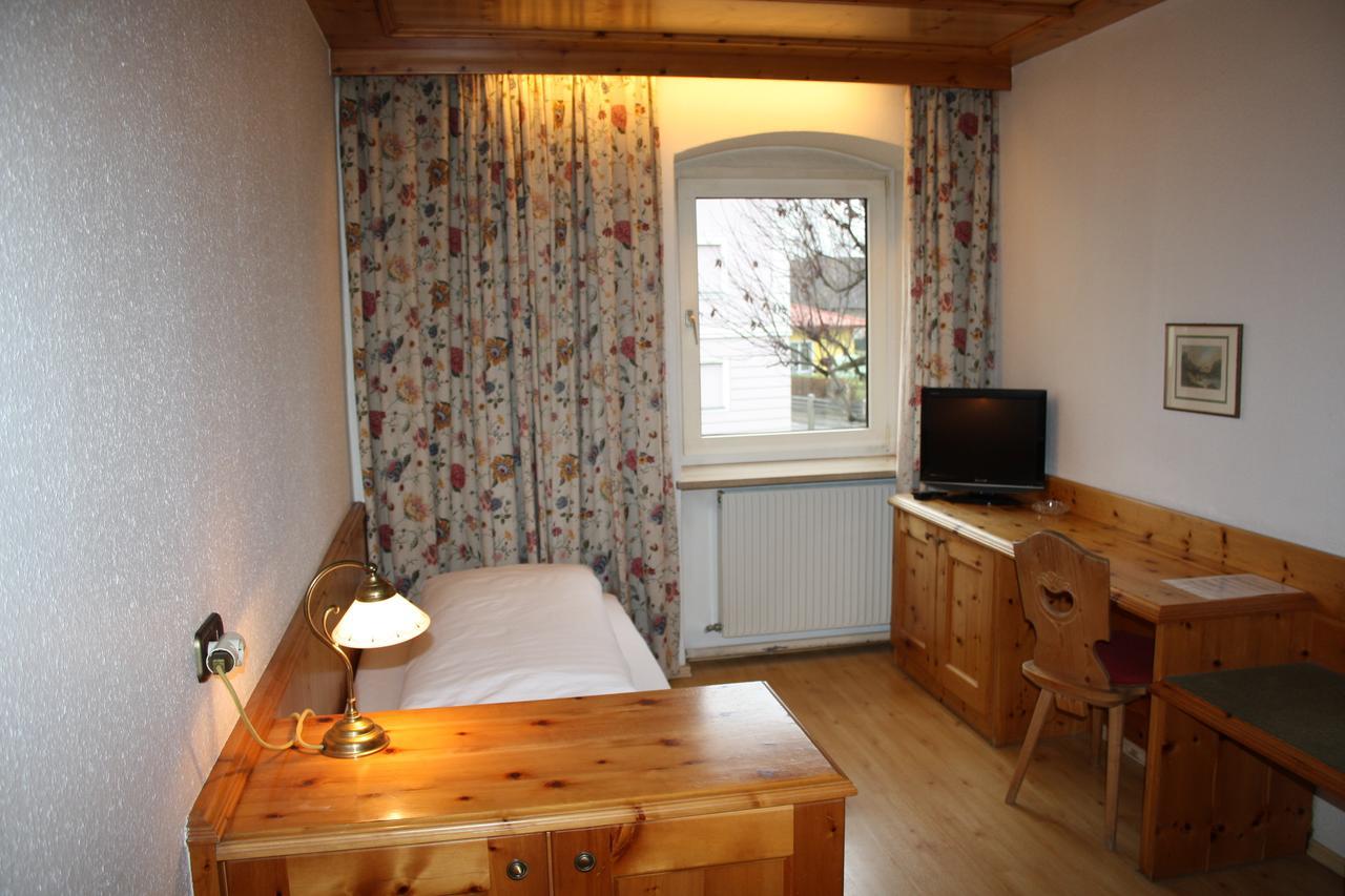Hotel Alhartinger Hof Leonding Ruang foto